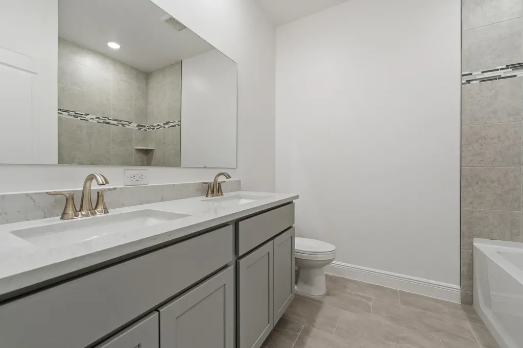 1070 SW Versailles Avenue Port St Lucie FL 34953