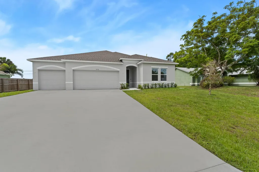 1070 SW Versailles Avenue Port St Lucie FL 34953
