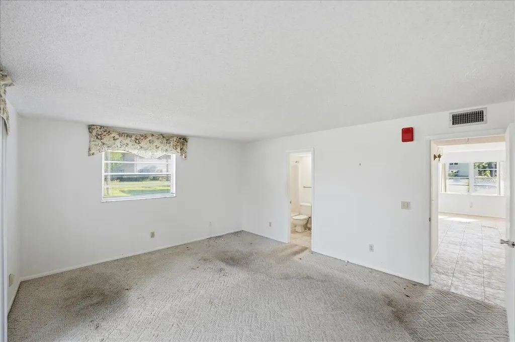 28 Lake Vista Trail Port St Lucie FL 34952