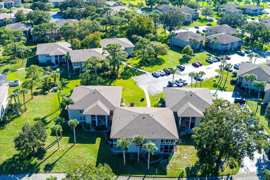 28 Lake Vista Trail Port St Lucie FL 34952