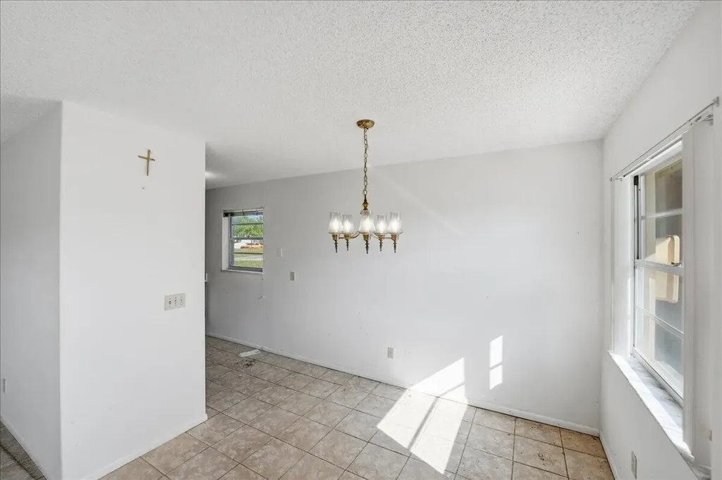 28 Lake Vista Trail Port St Lucie FL 34952