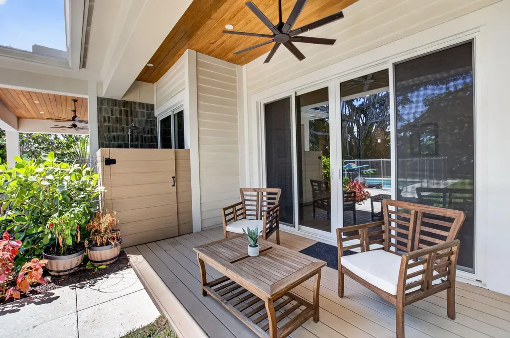 264 NW 45th Street Boca Raton FL 33431