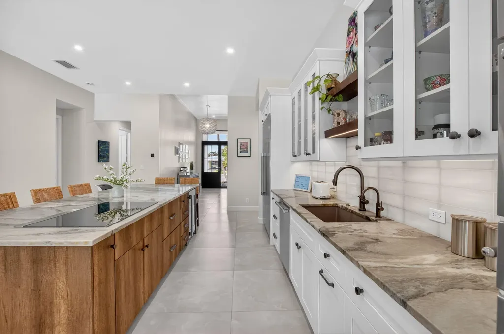 264 NW 45th Street Boca Raton FL 33431