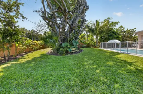 264 NW 45th Street Boca Raton FL 33431