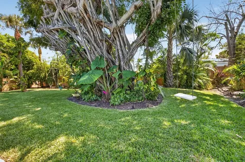 264 NW 45th Street Boca Raton FL 33431