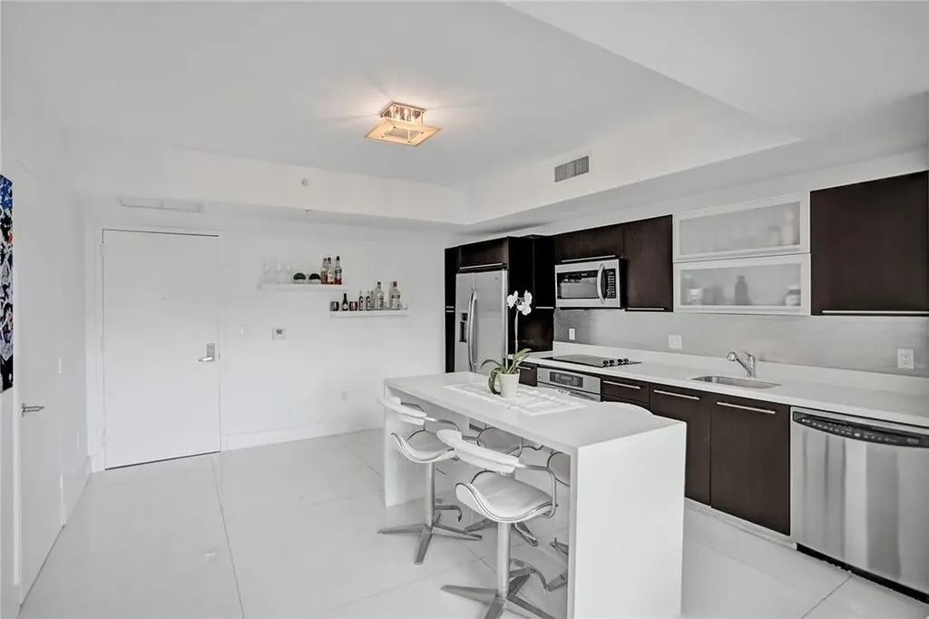 90 SW 3rd Street Miami FL 33130