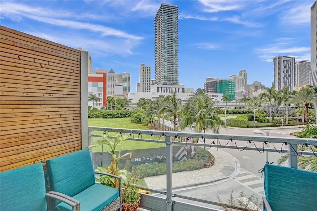 90 SW 3rd Street Miami FL 33130
