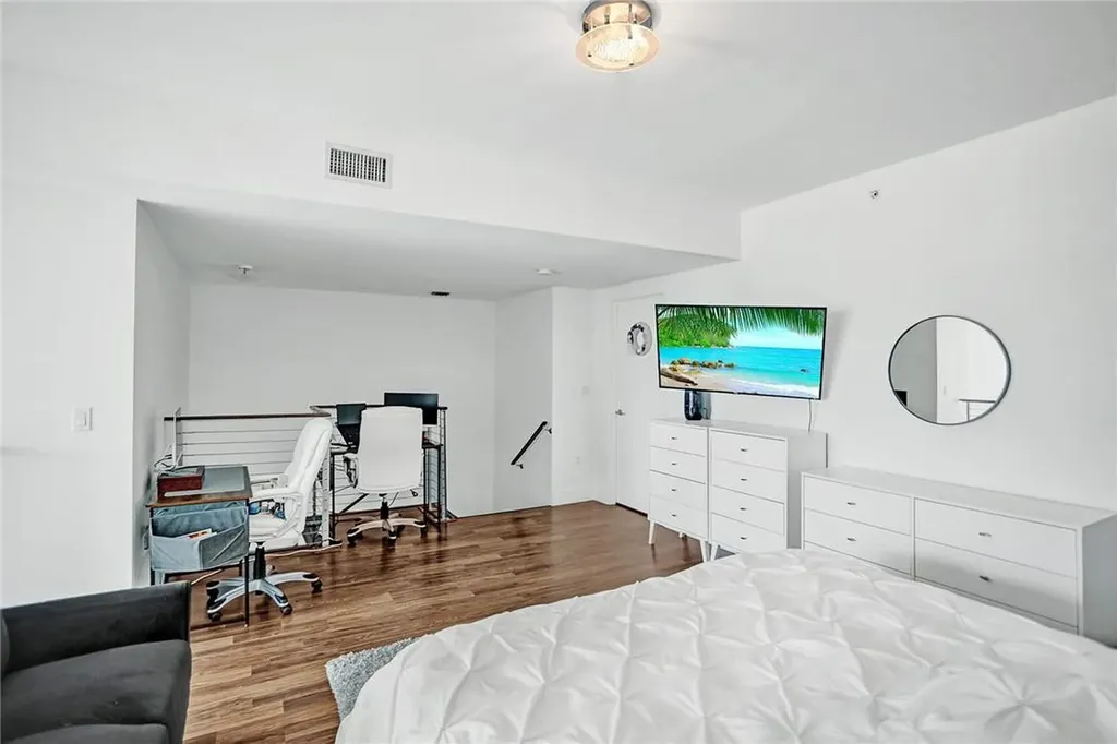 90 SW 3rd Street Miami FL 33130