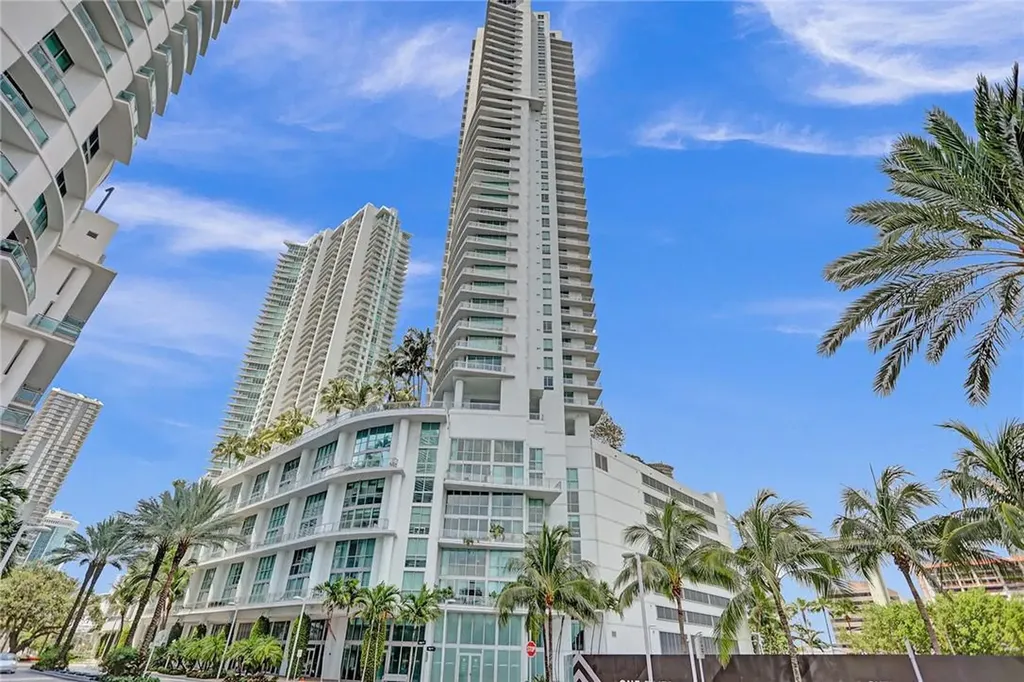 90 SW 3rd Street Miami FL 33130