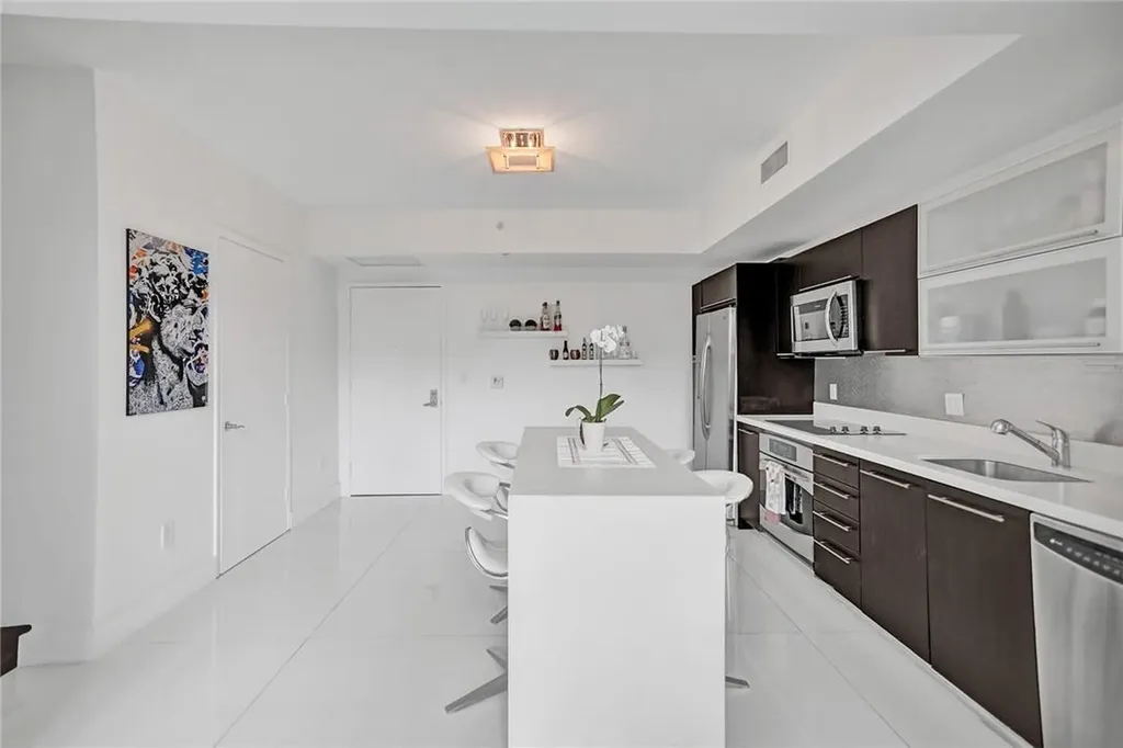 90 SW 3rd Street Miami FL 33130