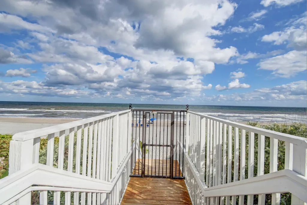 250 S Ocean Boulevard Boca Raton FL 33432