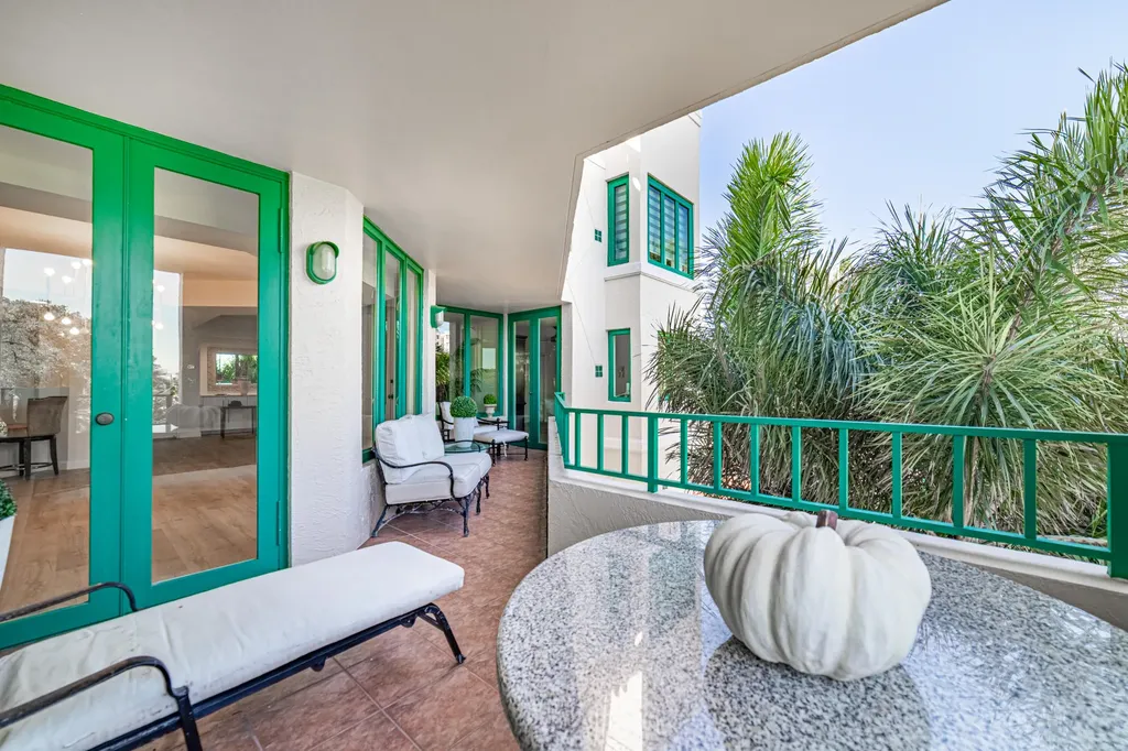 100 SE 5th Avenue Boca Raton FL 33432