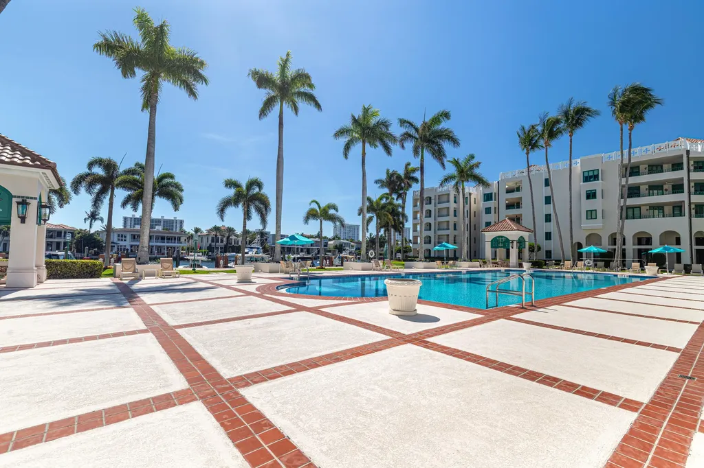 100 SE 5th Avenue Boca Raton FL 33432