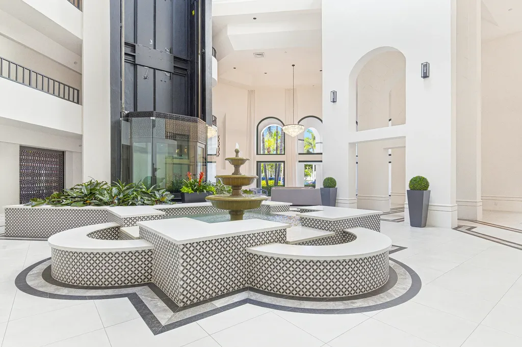 100 SE 5th Avenue Boca Raton FL 33432