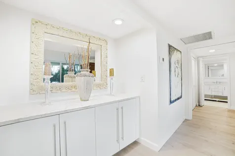 100 SE 5th Avenue Boca Raton FL 33432