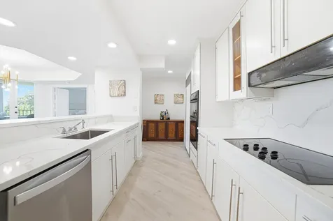 100 SE 5th Avenue Boca Raton FL 33432