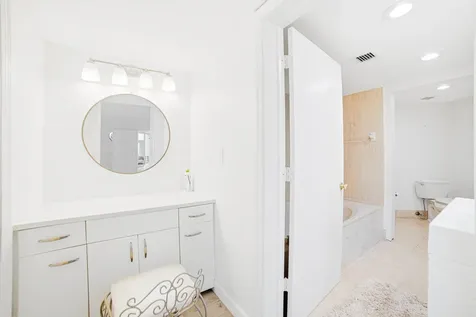 100 SE 5th Avenue Boca Raton FL 33432