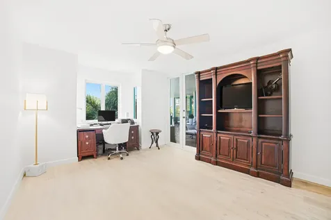 100 SE 5th Avenue Boca Raton FL 33432