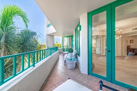 100 SE 5th Avenue Boca Raton FL 33432