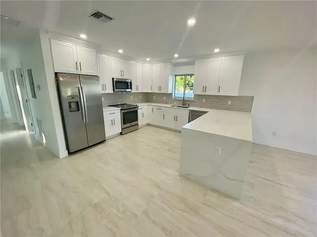 2635 NE 17th Street Pompano Beach FL 33062