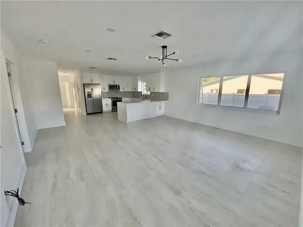 2635 NE 17th Street Pompano Beach FL 33062