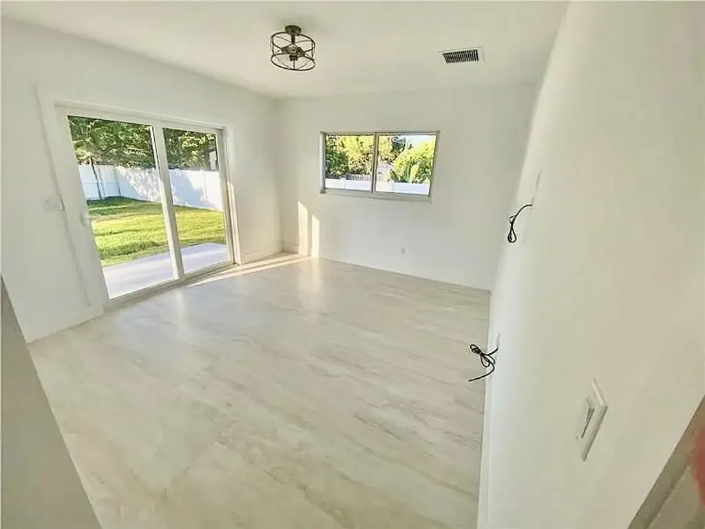 2635 NE 17th Street Pompano Beach FL 33062