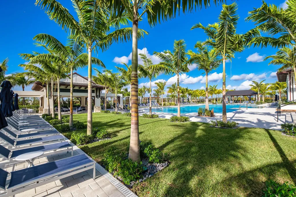 12504 Nautilus Circle Palm Beach Gardens FL 33412
