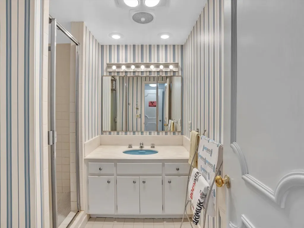 50 East Road Delray Beach FL 33483