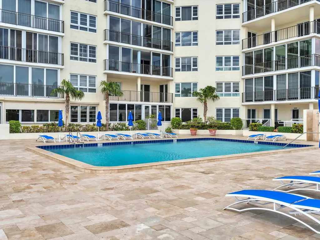 50 East Road Delray Beach FL 33483