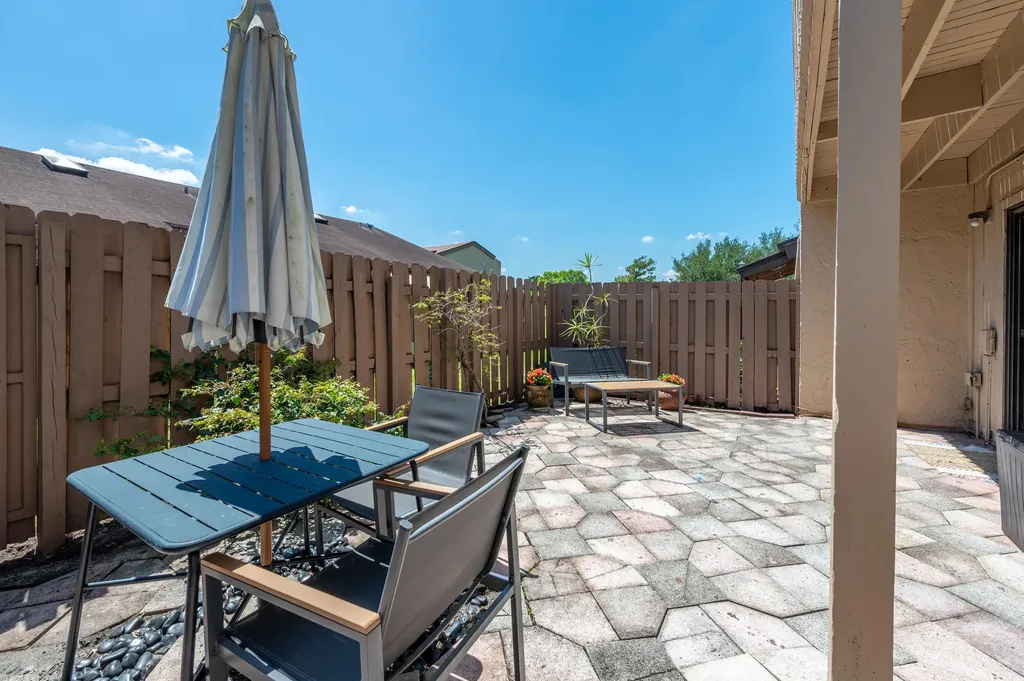 2132 SW 82nd Avenue Davie FL 33324