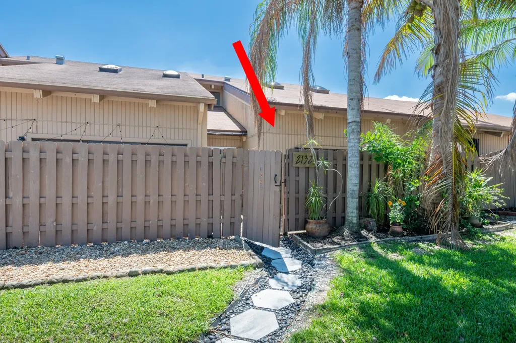 2132 SW 82nd Avenue Davie FL 33324