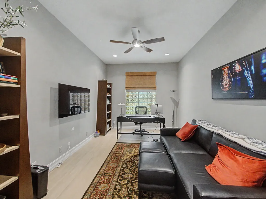76 Laguna Drive Palm Beach Gardens FL 33418