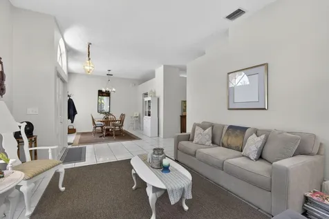 7595 Hollington Place Greenacres FL 33467
