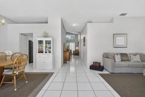 7595 Hollington Place Greenacres FL 33467