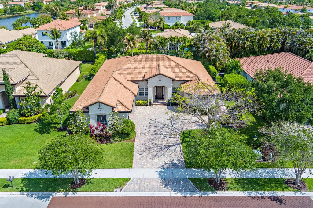 133 Citadel Circle Jupiter FL 33458