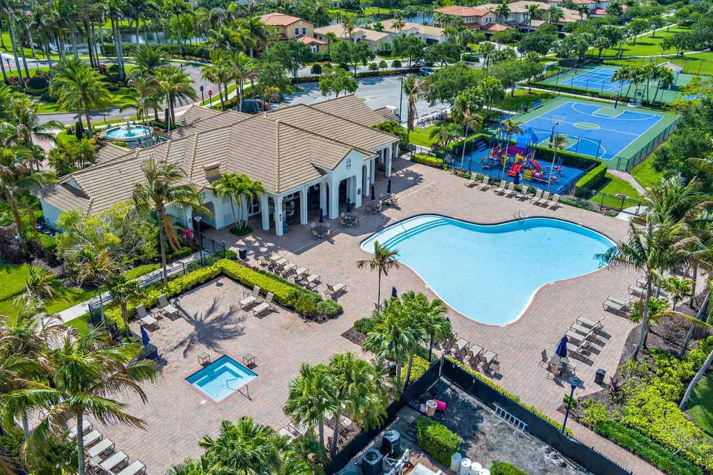 133 Citadel Circle Jupiter FL 33458