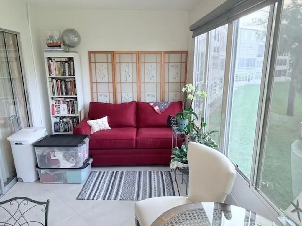 284 Grantham F Deerfield Beach FL 33442