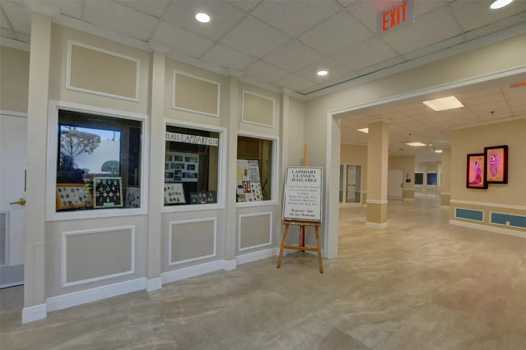 284 Grantham F Deerfield Beach FL 33442