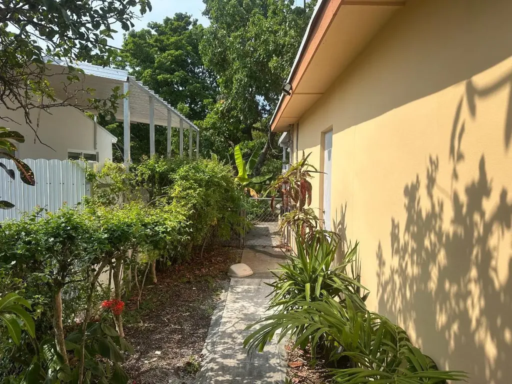 1631 NE 157th Terrace North Miami Beach FL 33162