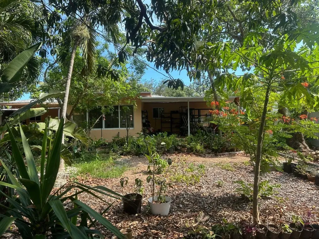 1631 NE 157th Terrace North Miami Beach FL 33162