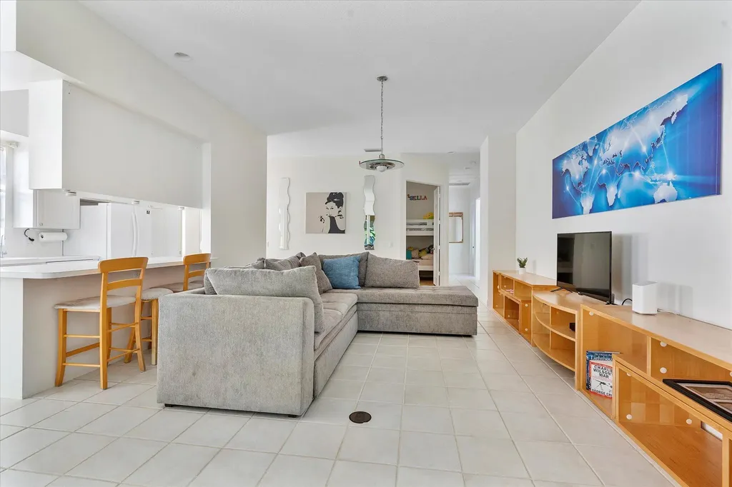 2563 James River Road West Palm Beach FL 33411