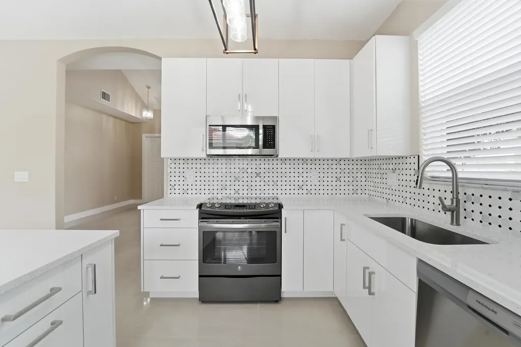 1780 Pierside Circle Wellington FL 33414