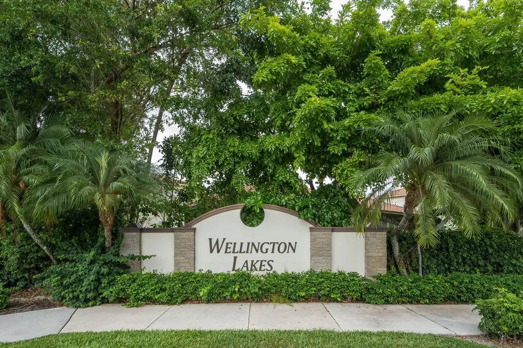 1780 Pierside Circle Wellington FL 33414