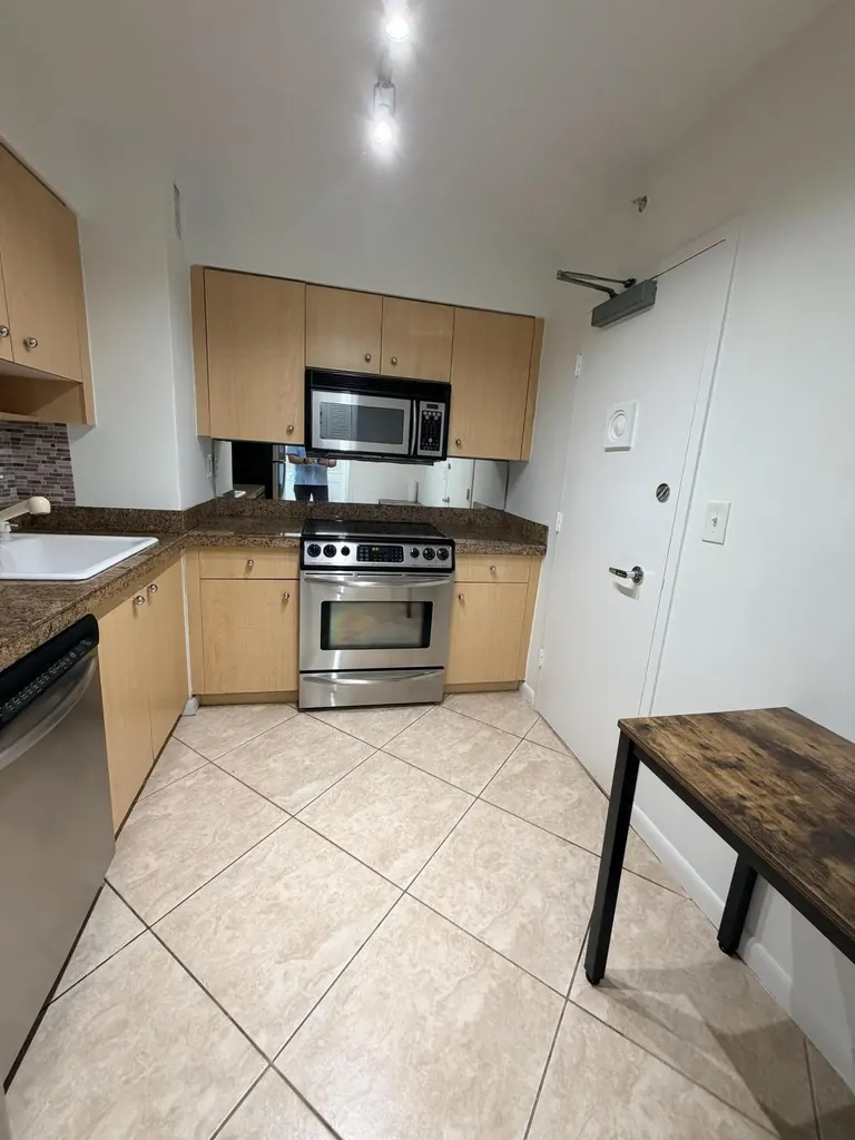 9195 Collins Avenue Surfside FL 33154