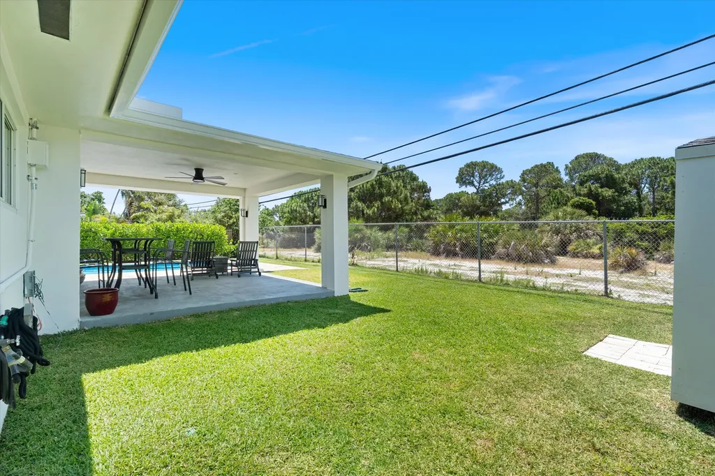 108 SE 31st Avenue Boynton Beach FL 33435