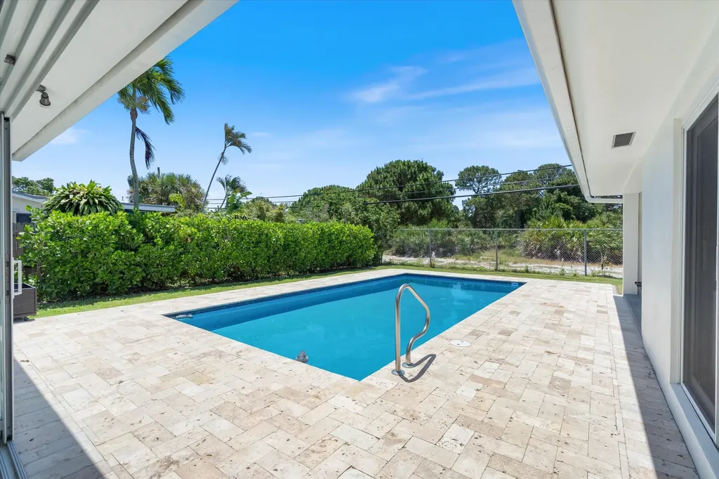 108 SE 31st Avenue Boynton Beach FL 33435