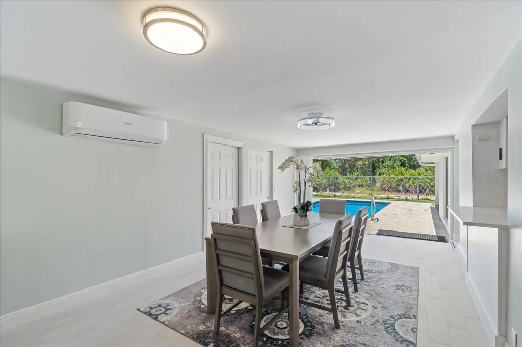 108 SE 31st Avenue Boynton Beach FL 33435