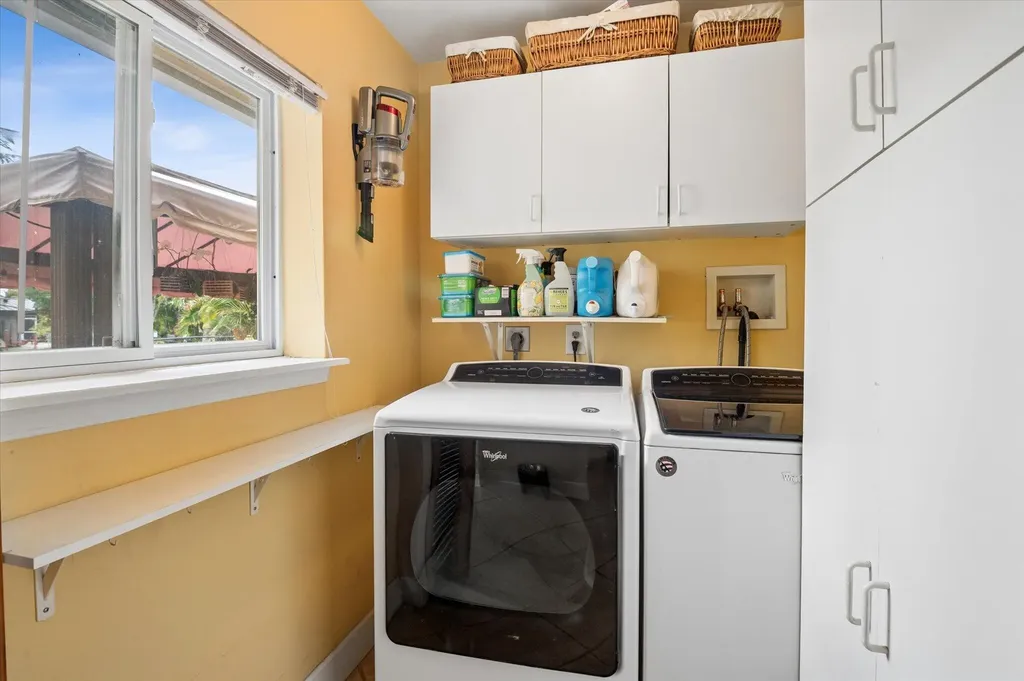 5900 SW 18th Street Plantation FL 33317