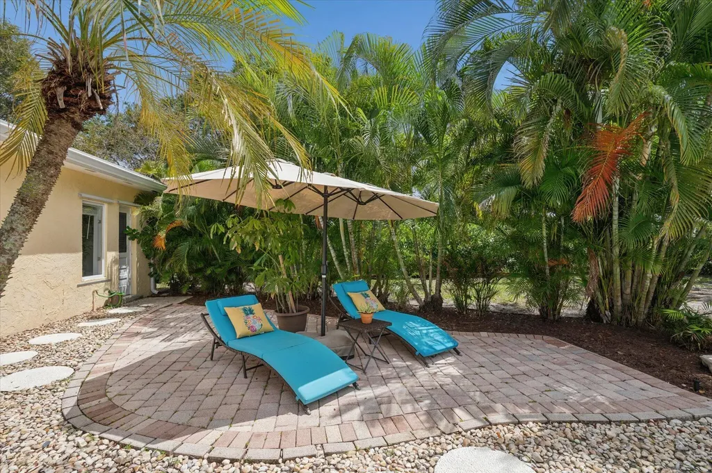 5900 SW 18th Street Plantation FL 33317
