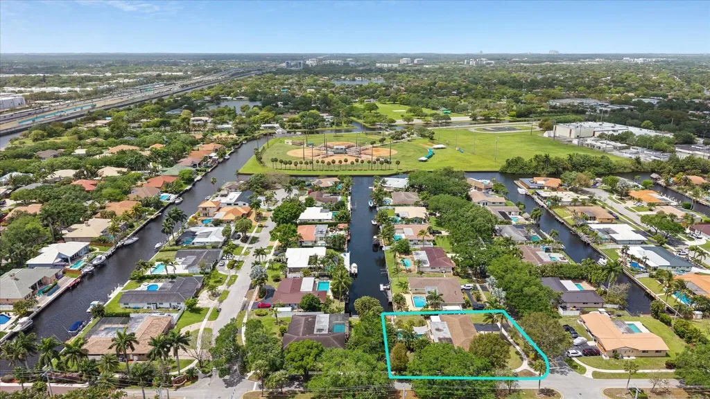 5900 SW 18th Street Plantation FL 33317